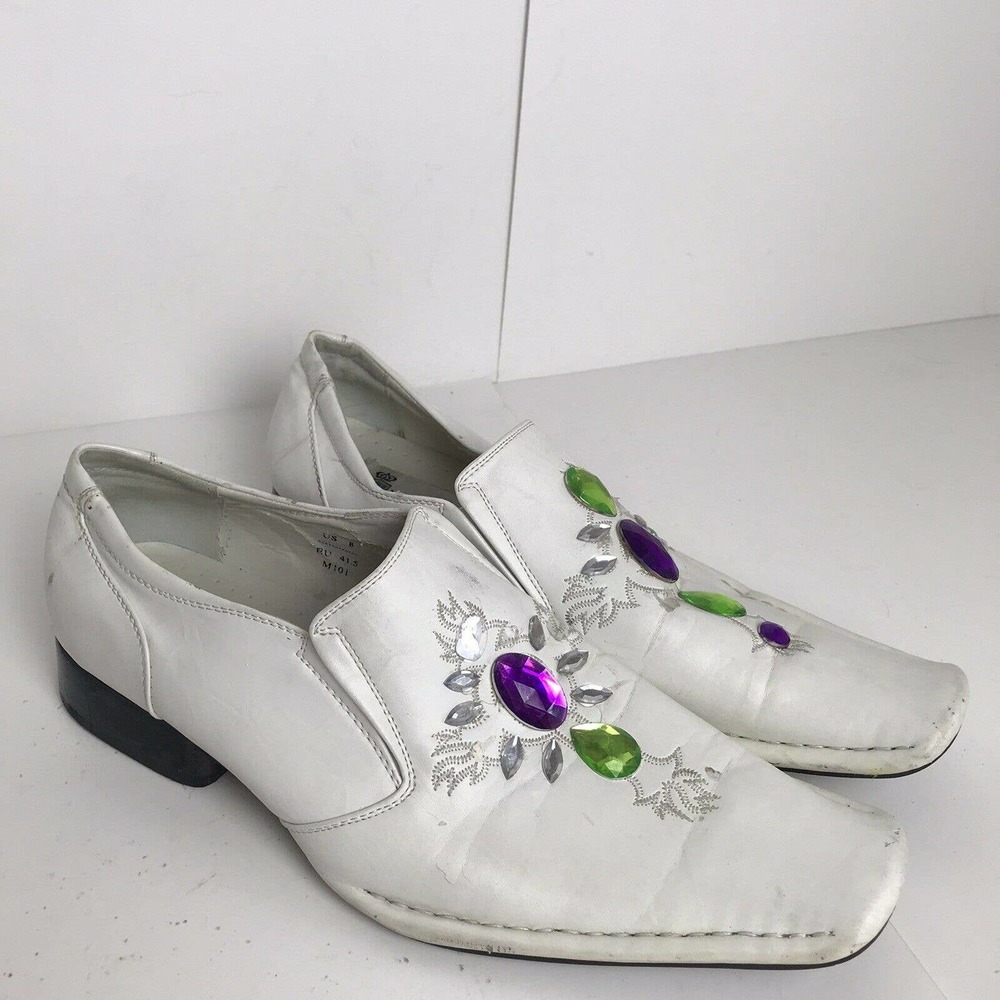 Vintage Winston White Pointed Toe Loafer
